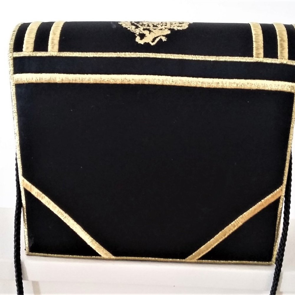 Vintage Classic Ivana Trump Box Clutch Purse